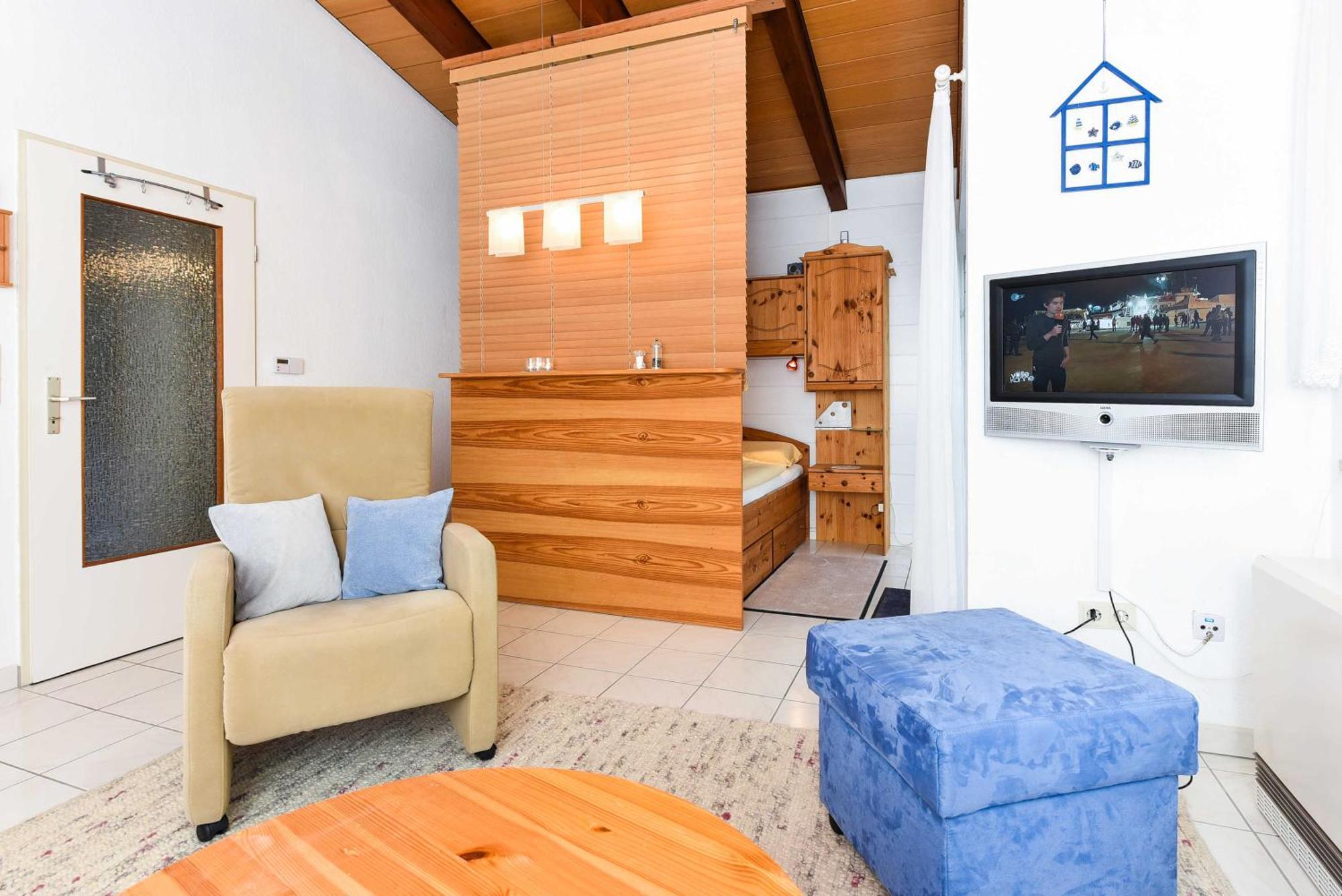 Ferienwohnung Captain Flints Schatz Bensersiel Exterior photo